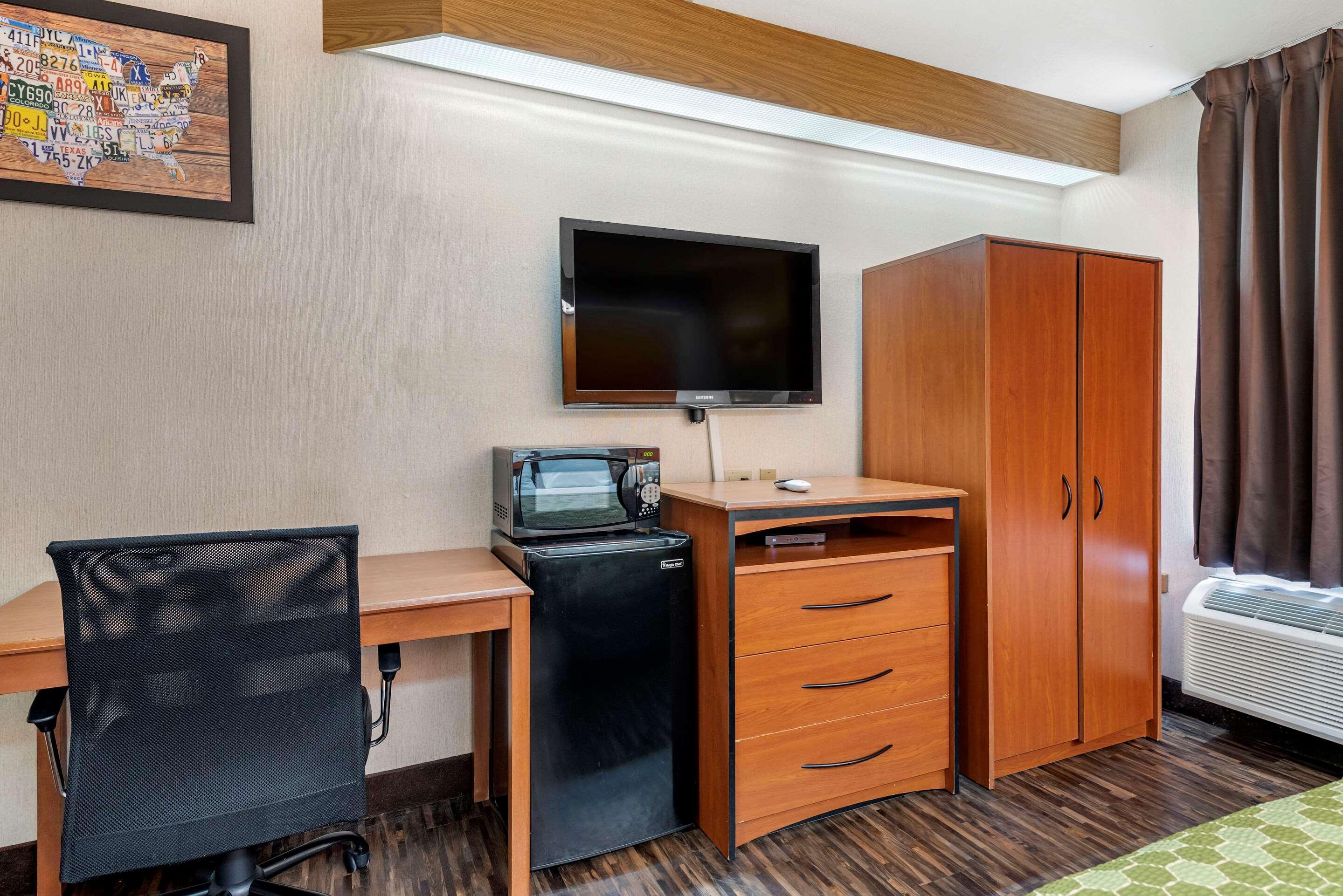 Econo Lodge North Academy Colorado Springs Ngoại thất bức ảnh