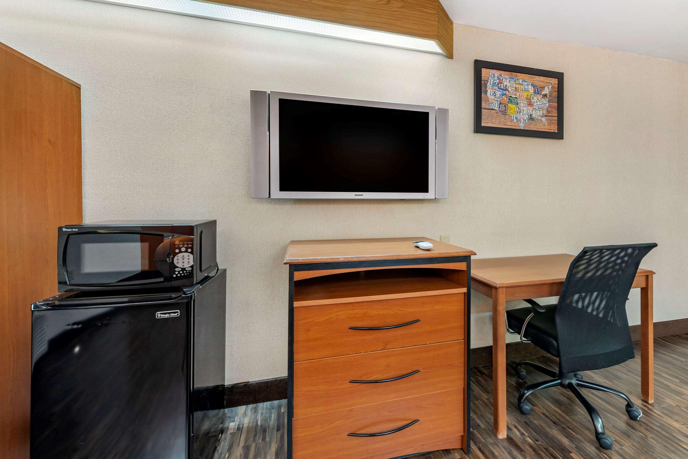 Econo Lodge North Academy Colorado Springs Ngoại thất bức ảnh